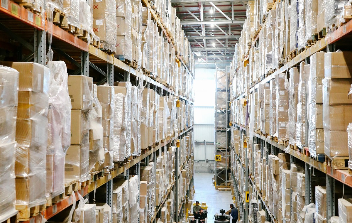 US local warehouse racks